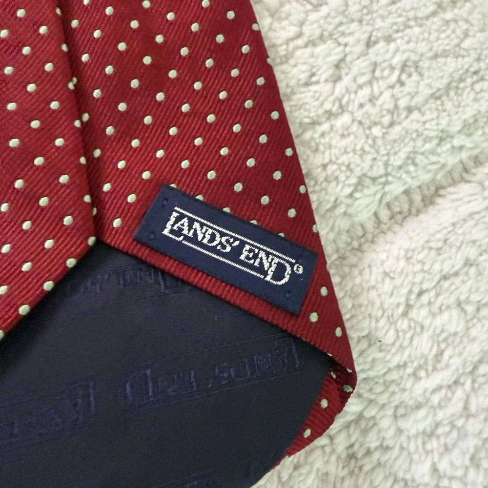 Lands' End 100% Silk Long Tie Necktie Burgundy Polka Dot Pattern 60.5
